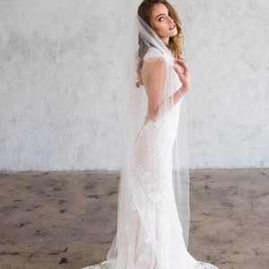 JOLI FLOOR LENGTH VEIL - SIMPLE CUT EDGE
